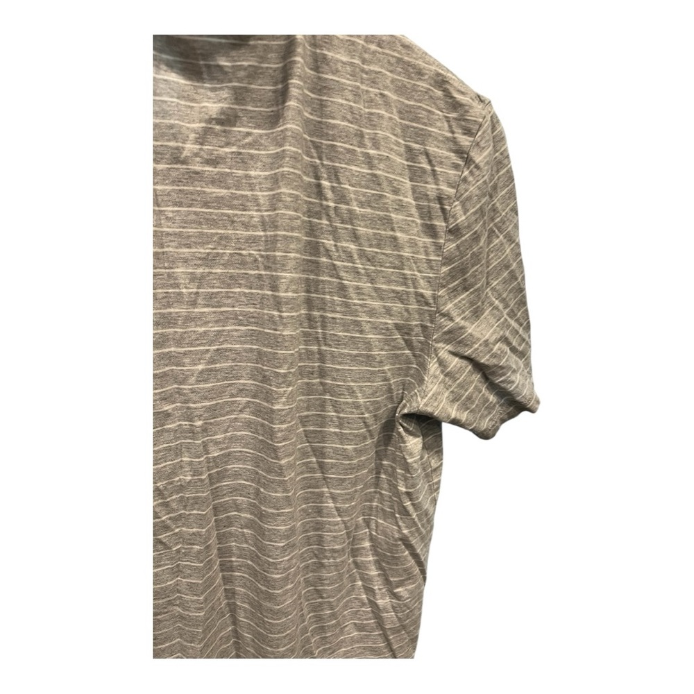 Vineyard Vines Men’s‎ Gray & White Striped Polo Shirt Size Medium - Picture 3 of 7